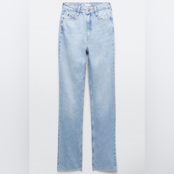 Zara High Rise Flared Slim Fit Jeans (v2) - Picture 4 of 10